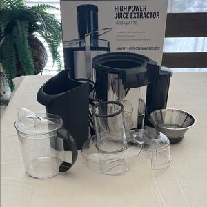 Premium Juice Extractor - Black